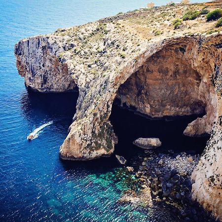 Balluta Bay Spacious Apt - 2Br Sliema Bagian luar foto