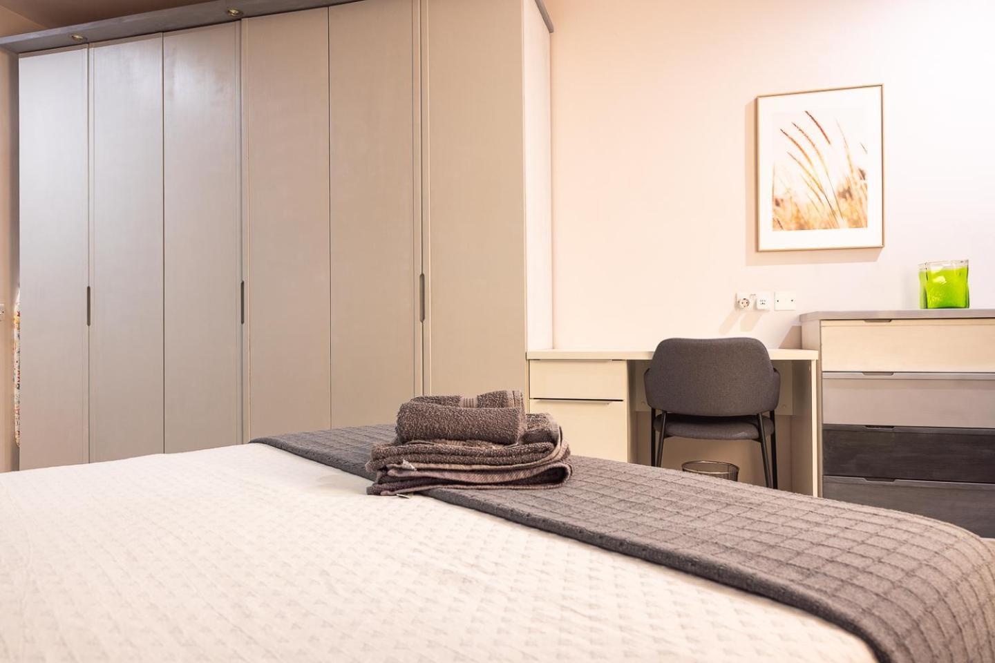 Balluta Bay Spacious Apt - 2Br Sliema Bagian luar foto